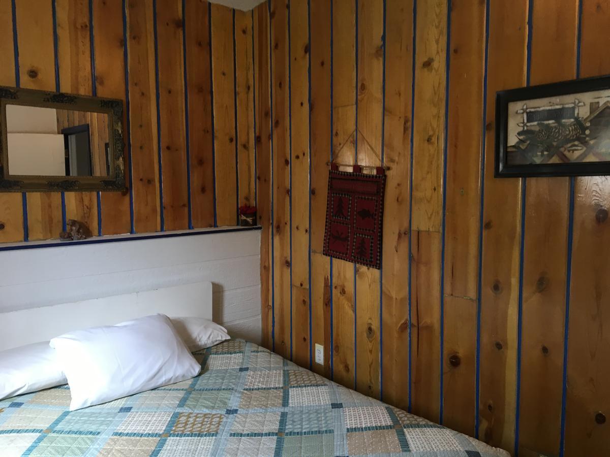 Caliente Midway Motel מראה חיצוני תמונה